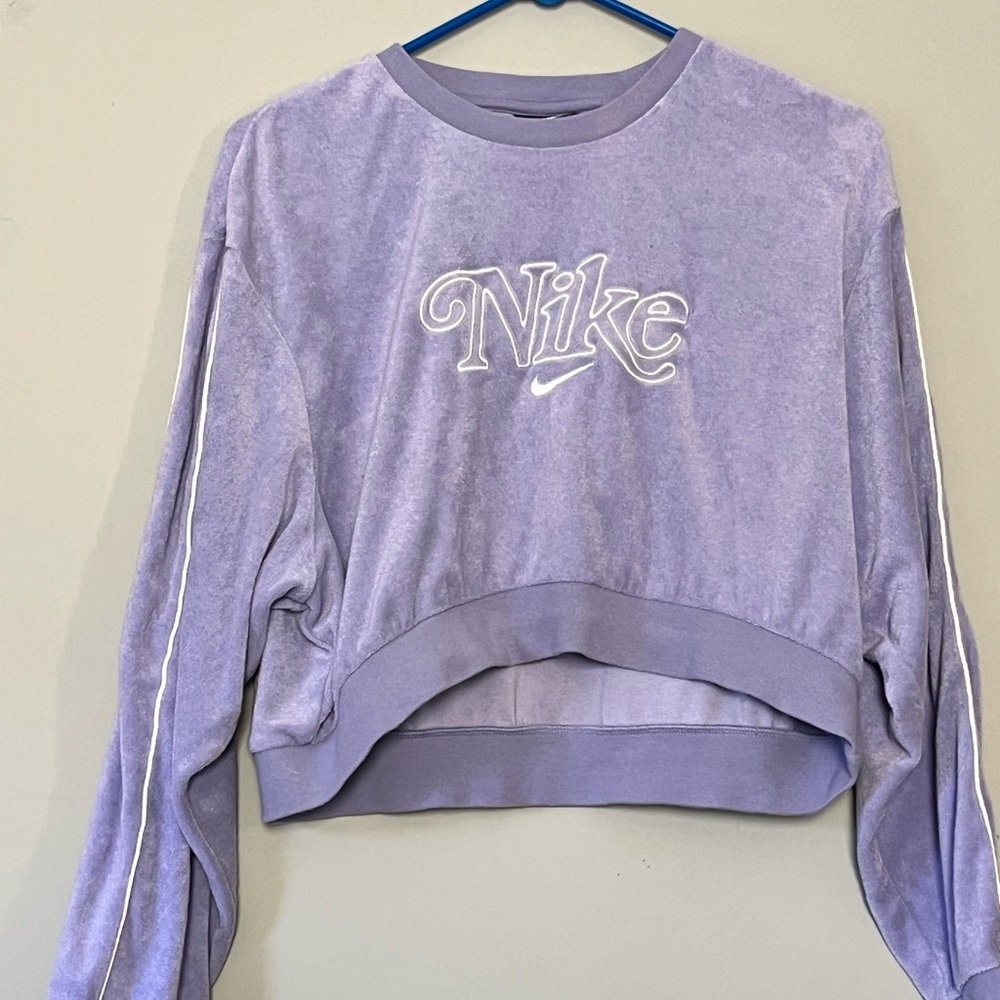 XS Nike purple velour cropped logo sweatshirt women